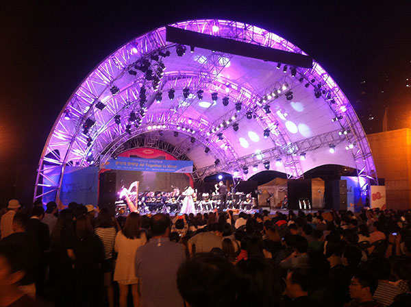 Photo of the Wind Symphony at Shinsegae Square Outdoor Stage in South Korea, 2014.